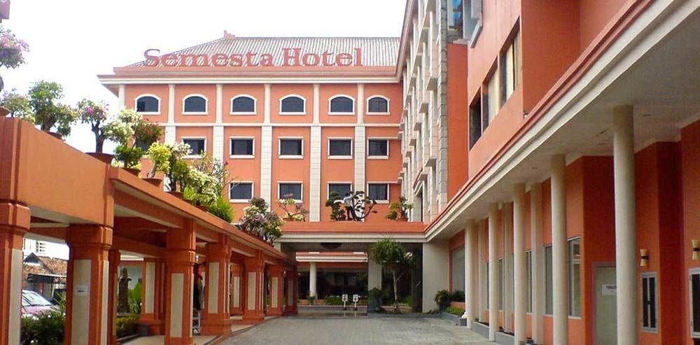 Semesta Heritage Hotel & Convention Semarang Exterior photo